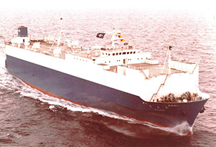 ふじき(初代)が進水。翌年2月、名古屋港へ初入港。Q2岸壁で披露式を挙行